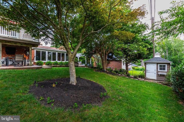 609 HILLSIDE AVE, Brookhaven, PA 19015