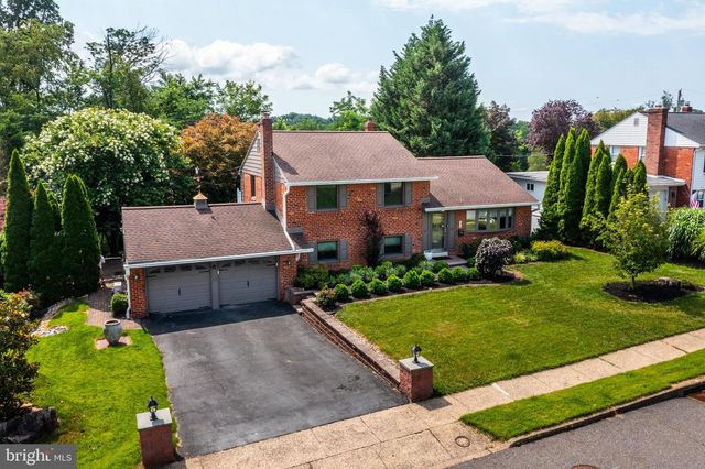609 HILLSIDE AVE, Brookhaven, PA 19015