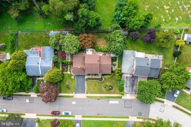 609 HILLSIDE AVE, Brookhaven, PA 19015