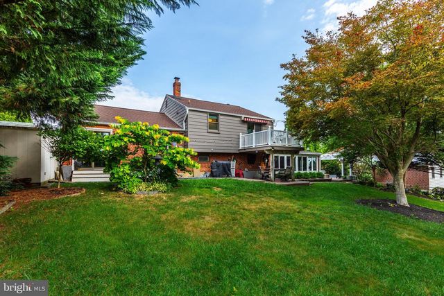 609 HILLSIDE AVE, Brookhaven, PA 19015