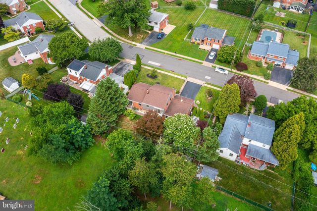 609 HILLSIDE AVE, Brookhaven, PA 19015