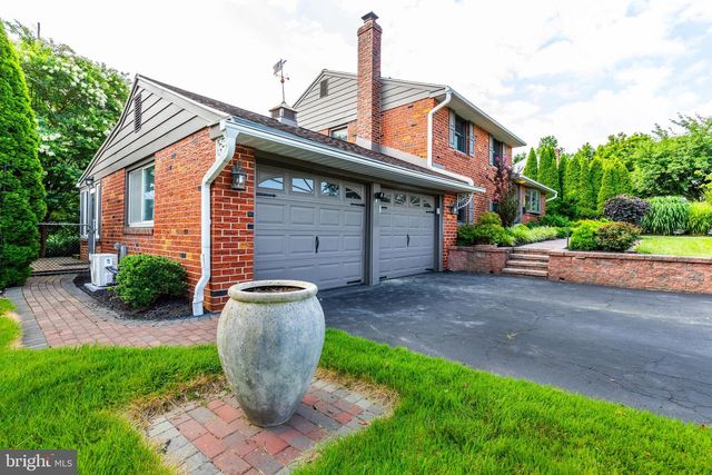 609 HILLSIDE AVE, Brookhaven, PA 19015