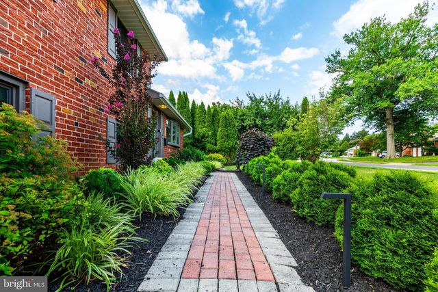 609 HILLSIDE AVE, Brookhaven, PA 19015