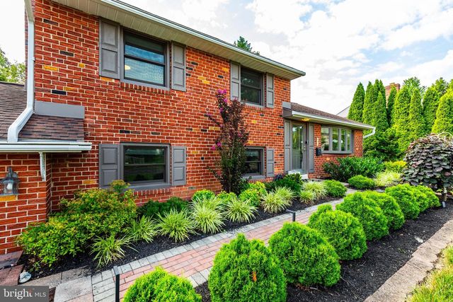609 HILLSIDE AVE, Brookhaven, PA 19015