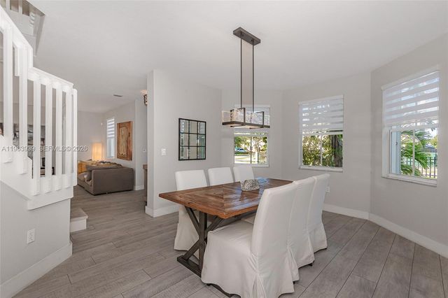 14900 SW 10th St, Miami, FL 33194