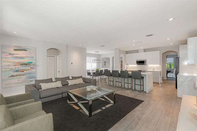 14900 SW 10th St, Miami, FL 33194