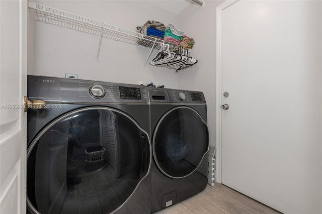 14900 SW 10th St, Miami, FL 33194