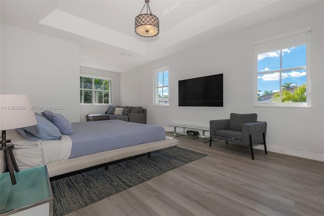 14900 SW 10th St, Miami, FL 33194