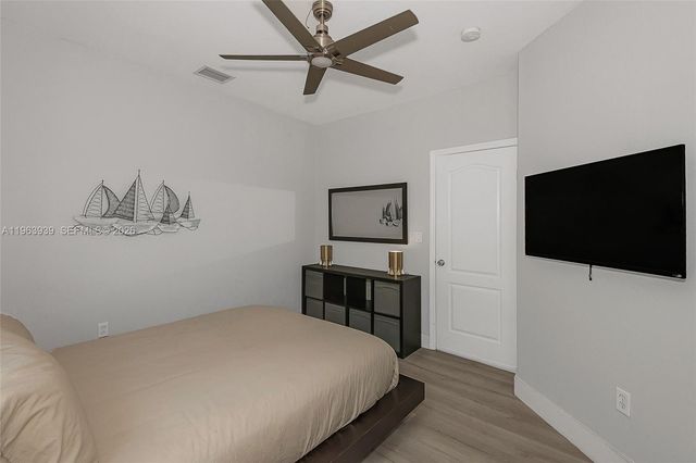 14900 SW 10th St, Miami, FL 33194