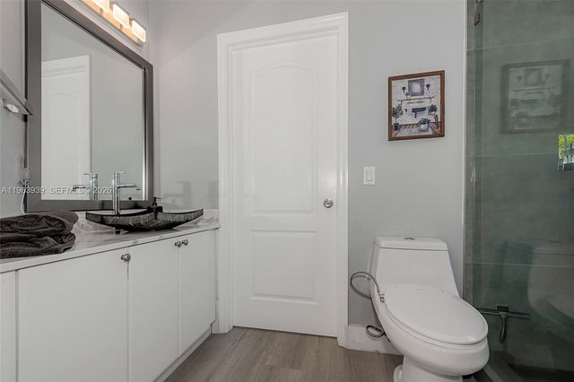 14900 SW 10th St, Miami, FL 33194