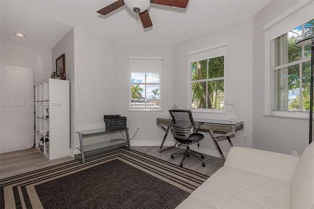 14900 SW 10th St, Miami, FL 33194