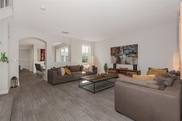 14900 SW 10th St, Miami, FL 33194