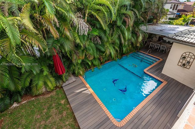 14900 SW 10th St, Miami, FL 33194