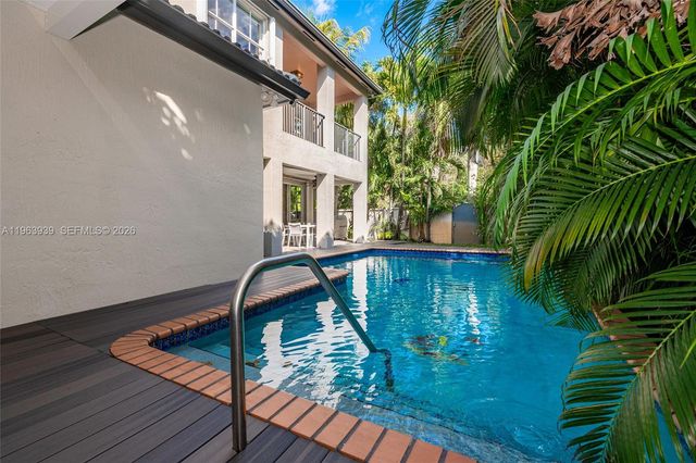 14900 SW 10th St, Miami, FL 33194