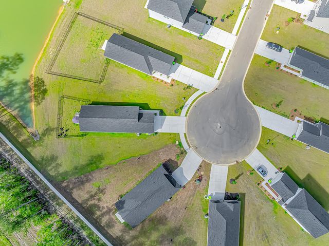 240 Birchwood Dr., Longs, SC 29568