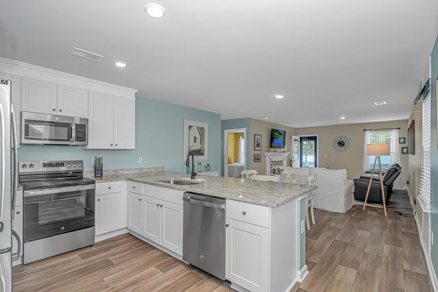 240 Birchwood Dr., Longs, SC 29568