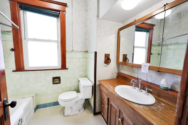 112 S Indiana Street, Hobart, IN 46342