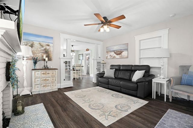 636 WILKIE STREET, Dunedin, FL 34698