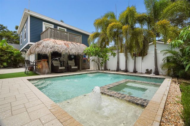 636 WILKIE STREET, Dunedin, FL 34698