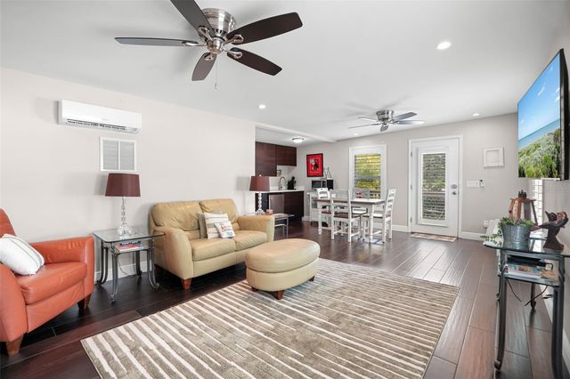 636 WILKIE STREET, Dunedin, FL 34698
