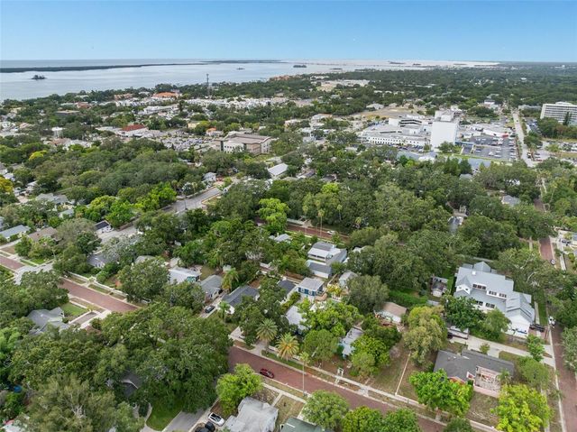 636 WILKIE STREET, Dunedin, FL 34698