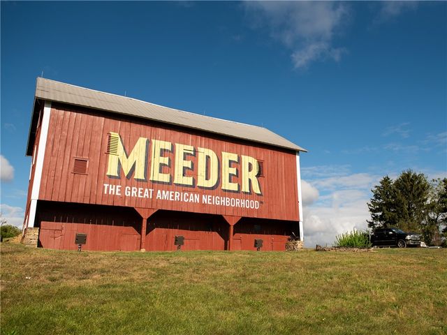 900 Strand Rd, Cranberry Twp, PA 16066