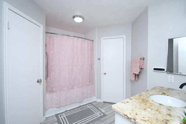 7514 Split Oak Court, Houston, TX 77040