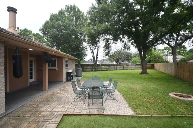 7514 Split Oak Court, Houston, TX 77040