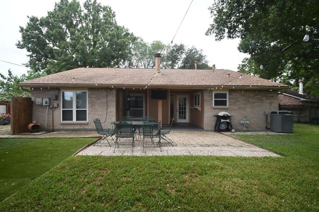7514 Split Oak Court, Houston, TX 77040
