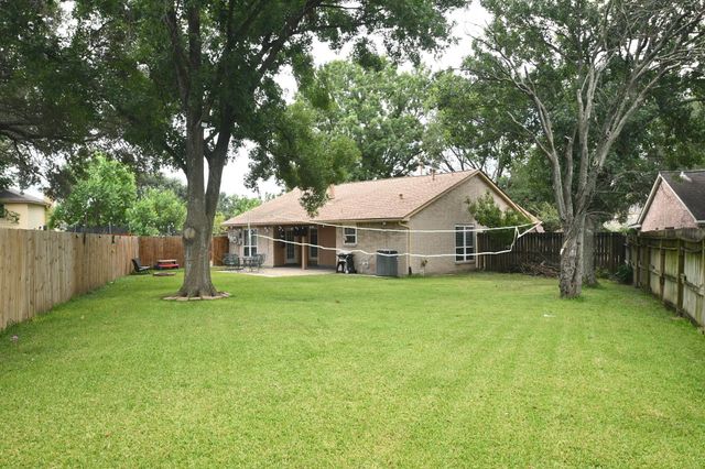 7514 Split Oak Court, Houston, TX 77040