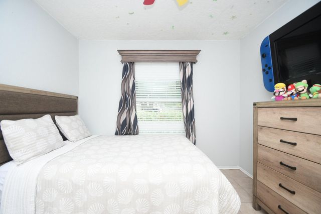 7514 Split Oak Court, Houston, TX 77040