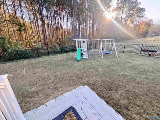 2704 Cherokee Ridge Drive, Cherokee Ridge, AL 35175