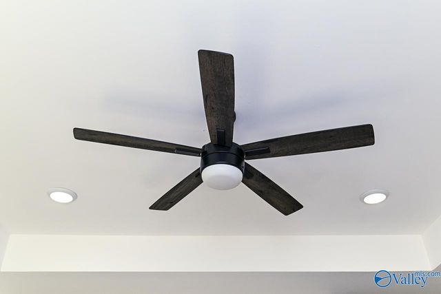 341 Summit Lakes Drive, Athens, AL 35613