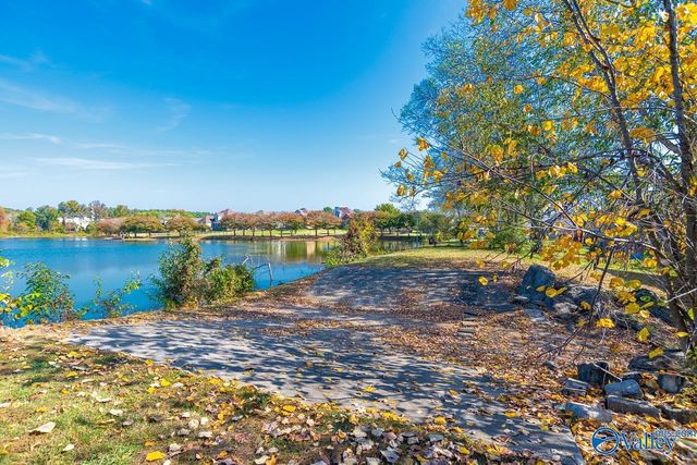 341 Summit Lakes Drive, Athens, AL 35613