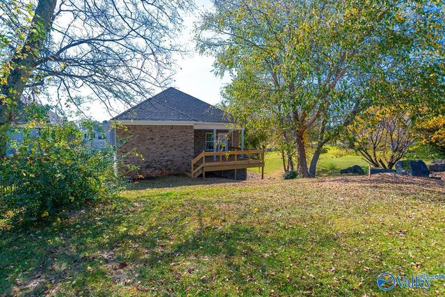 341 Summit Lakes Drive, Athens, AL 35613