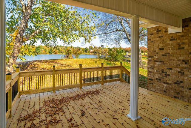 341 Summit Lakes Drive, Athens, AL 35613