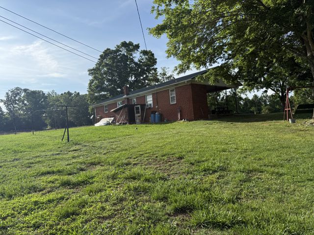 485 W Grinders Switch Rd, Centerville, TN 37033