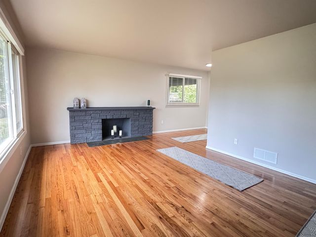 2921 W Bismark Ave, Spokane, WA 99205