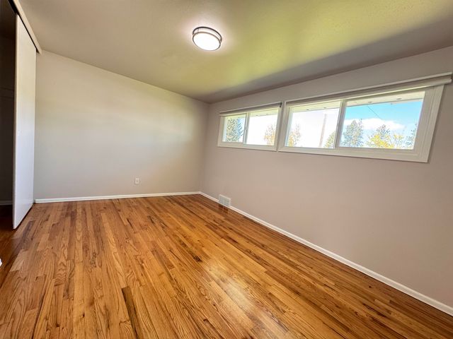 2921 W Bismark Ave, Spokane, WA 99205