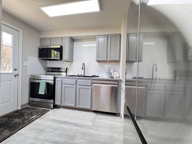 2921 W Bismark Ave, Spokane, WA 99205
