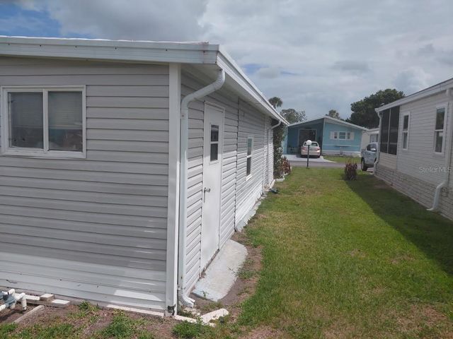 267 BIG PINE AVENUE N, Frostproof, FL 33843
