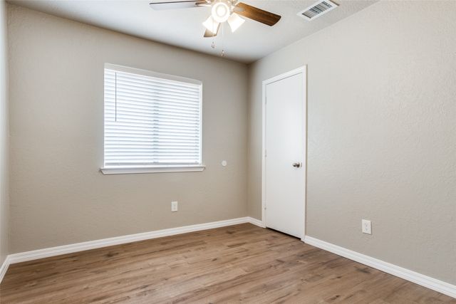 3000 Hilltop Drive, Euless, TX 76039