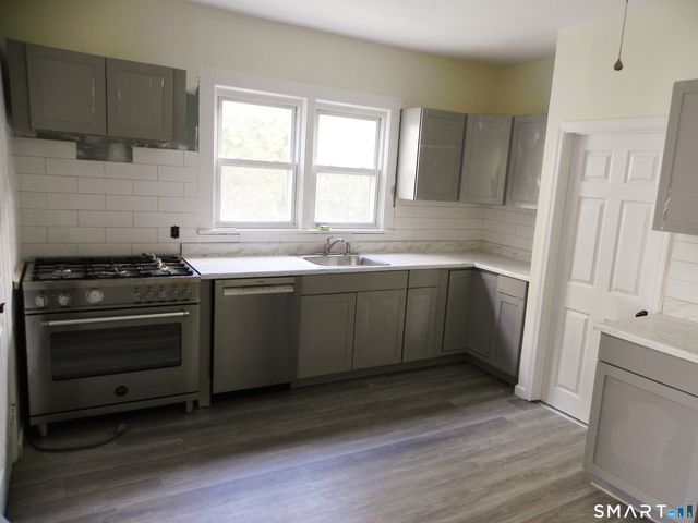 25 Cove Avenue 1, Norwalk, CT 06855