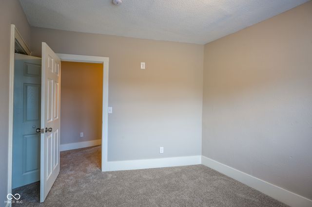 406 W 6th Street, Anderson, IN 46016