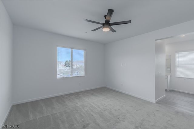 9952 Kimura Hills Avenue, Las Vegas, NV 89129