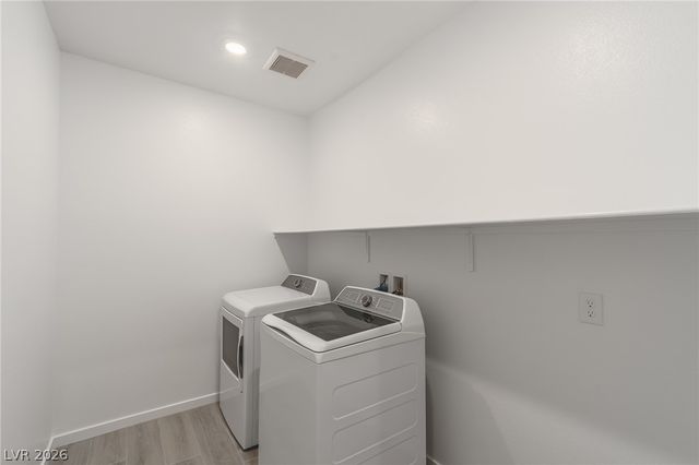 9952 Kimura Hills Avenue, Las Vegas, NV 89129