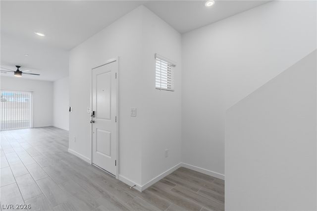 9952 Kimura Hills Avenue, Las Vegas, NV 89129