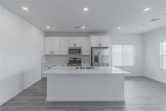 9952 Kimura Hills Avenue, Las Vegas, NV 89129