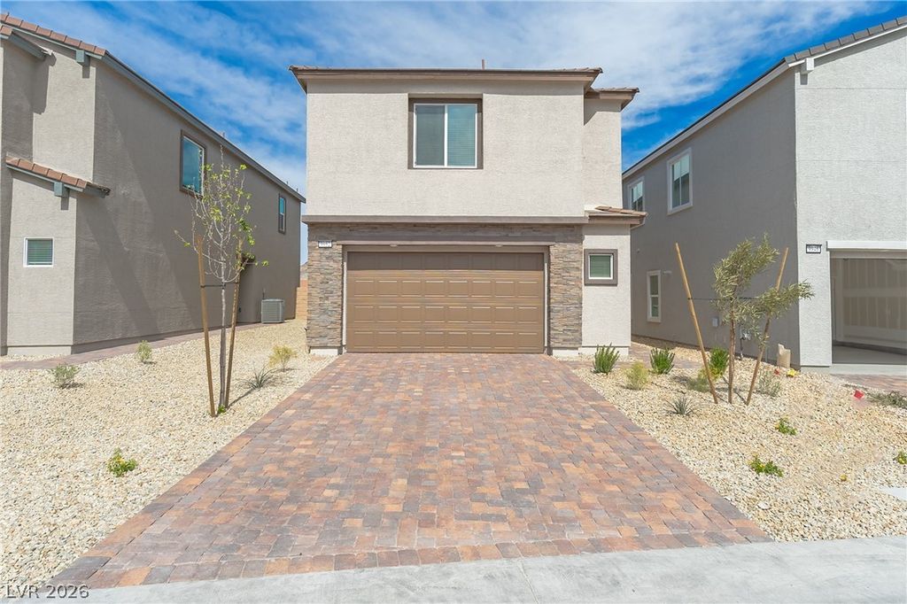 9952 Kimura Hills Avenue, Las Vegas, NV 89129