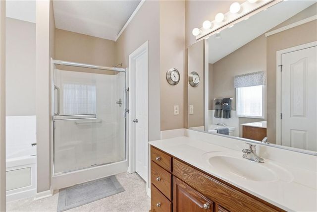 15732 S Sunset Drive 800, Olathe, KS 66062